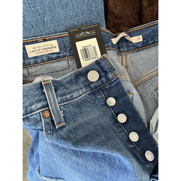 NWT Levi’s Wedgie Icon Fit Straight Leg High Rise Distressed Jeans Sz 31 - Picture 9 of 11